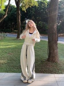 Retro American Street Three Bars White Sports Sweatpants Women Autumn Small Design Sense Drawstring Wide Leg Casual Pants