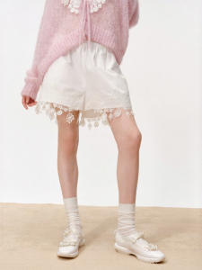 Quần Short Đùi Thẳng Phong Cách Mid-Waist Viền Ren