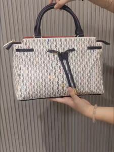 CH | CH Fashion Minimalist Womens Elegant Handbag Exquisite Letter Print Light 2026 New Luxury Brand Tote LadiesBag