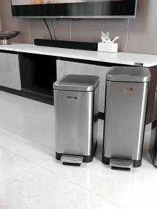 BONINGYU | High Appearance Pedal Trash Bin with Lid Slow-Close