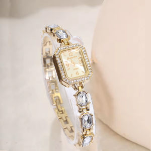 นาฬิกาข้อมือผู้หญิงแฟชั่นทรงสี่เหลี่ยมนาฬิกาผู้หญิงเฉพาะกลุ่มโรมันวงเหล็กสแตนเลสกันน้ำได้ทุกวันไม่เสื่อมเสีย