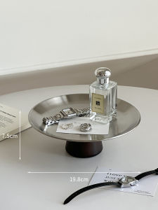 จัดระเบียบเสื้อผ้าและของใช้ในครัวเรือน ชั้นวางของตกแต่งห้องนั่งเล่นสไตล์หรูหรา ของขวัญสร้างสรรค์สำหรับบ้านใหม่