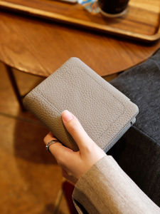 New Womens Genuine Leather Wallet Tri-Fold Large Capacity Multi-Card Slot Money Clip Top Layer Cowhide ID Card Holder