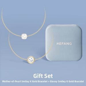 Elegant Versatile 14K Gold Pearl Mother Smiling Face Bracelet