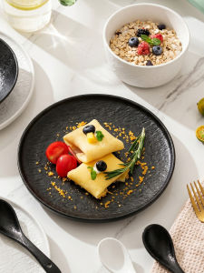 mornenjoy | Elegant Japanese Underglaze Colored Black White Dinner Plate