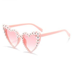 Chic Heart-Shaped Faux Pearl Sunglasses for Women - Anti-Reflective Perfect for Casual Events & Music Festivals