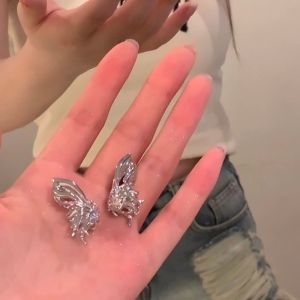 คลิปหญิงหูผี เสื้อคลิปเชิดปกติ แบบขั้นสูงลม เย็นต่าง หูกระดูก คลิปความรู้สึกการออกแบบ