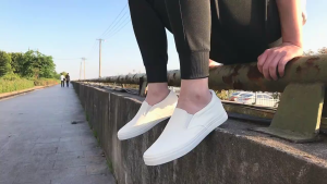 Slip on da nam | Giày lười da nam - Da PU màu đen và trắng - Hàng fullbox fulltag - Mã SP A568