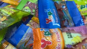 Toples Kaleng Permen Yupi Untuk Acara Ulang Tahun Anak Paket Kado Permen Gummy Candy Yupi Aneka Rasa