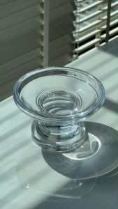 พานใส อะคริลิค ฐานวางขาสูง ฐานกลม (เบอร์1-6)