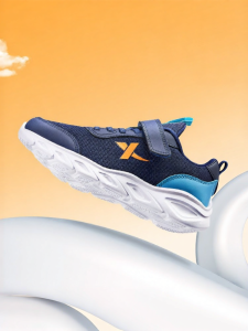 XTEP | Breathable Hook-and-Loop Mesh Boys Casual Running Shoes