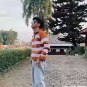 RH - SWEATER BAJU RAJUT PRIA KERAH TINGGI RESLETING TURTLENECK ZIPPER MOTIF GARIS BELANG TANGAN PANJANG HALFZIP LEMBUT HANGAT