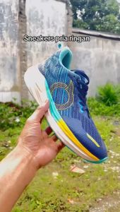 Sepatu Running Hiperfuse 2 Sepatu Sneakers Pria Sepatu Olahraga Pria Ringan Nyaman Dipakai Sepatu Buat Lari Pria Berpori