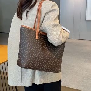 Premium High Quality Medium Size Big Capacity Women Soft Leather Fashion Tote Bag PU Leather