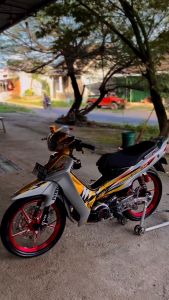 STRIPING STICKER LIS LES POLET yamaha fizr f1zr fiz r milenium 2000 kuning stiker kualitas terbaik termurah Mahkota Stiker