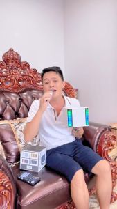 Loa Bluetooth Di Động Mini YS235 Kèm 2 Micro Không Dây - Karaoke Nghe Nhạc Kết Nối Micro Bluetooth Cổng USB AUX Thẻ Nhớ