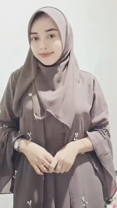 Queen Outfit-Zaina Abaya Set Hijab Pashmina Gamis Abaya Remaja Mewah Bahan Ceruty Aplikasi Payet