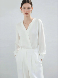 AMII | Autumn New Elegant Office Style Asymmetric Collar Beaded Chain Blouse