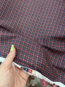 [HCM]Vải tole cao cấp .Chất mát ít nhăn.Khổ 14m