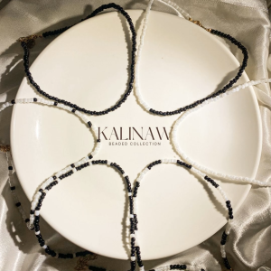 KALINAW Two Tone Black and White Beads Choker Necklace