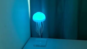 RK Lampu tidur ubur ubur LED Isi Ulang Portable USB Tipe C