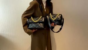 Túi xách nữ - Túi đeo chéo nữ đi làm đi chơi da pu phong cách trẻ trung kèm dây xích bản to