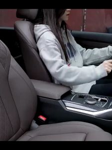 เบาะที่เท้าแขนรถยนต์ รถอเนกประสงค์หนัง PU ที่วางแขนคอนโซลกลางพร้อมถุงเก็บของ ที่วางแขน 3-in-1 (แถมทิชชู่)