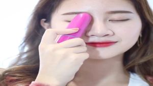 [HCM]Thời Trang Phụ Nữ Dụng Cụ Làm Đẹp Nhạc Cụ Điện Tử Bút Để Xóa Bỏ Quầng Thâm Mắt Bút Mát Xa Túi Nếp Nhăn Mắt