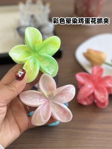 กิ๊บติดผมลายดอกไม้สีสันสดใสสไตล์เกาหลีสำหรับสาวๆ กิ๊บติดผมลายฉลามสุดน่ารัก กิ๊บติดผมแบบหนีบผมสุดเก๋สำหรับสาวๆ