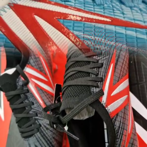 ZETA รองเท้าฟุตบอลรองเท้าสตั๊ด หนังสังเคราะห์เกรดพรีเมียม ไซส์ 38-44 พร้อมส่ง