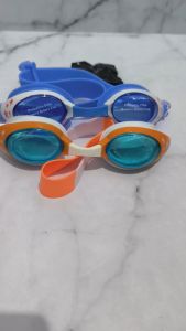 Kacamata Renang Anak Anti Uv Anti Kabut Gratis Tutup Telinga Pouch Ziper Kaca Mata Anak Bintang Biru - Model Star/Bintang, Warna Orange, Pink, Biru, Perlindungan UV