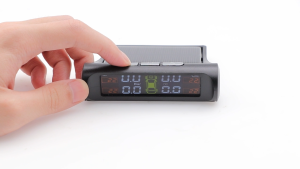 TPMS Wireless HD Solar Charge Car Tire Pressure Alarm Monitor System Display Turn On with Vibration with 4 Sensors