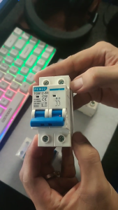 AC Circuit Breaker DC Miniature Circuit Breaker 1 Pole 2 Pole For Solar Battery Switch 10A 16A 20A 32A 40A 50A 63A 1000V