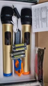 Bộ 2 Micro không dây Karaoke dùng cho tất cả các loa ampli vang loa kéo. Mic hội trường