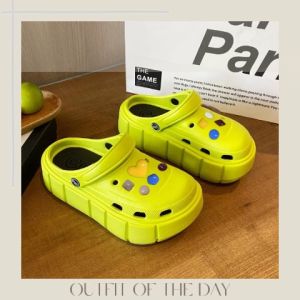 QZshop รองเท้าแตะหญิง รองเท้ารัดส้น พร้อมตัวติดน่ารักสไตล์มินิมอลหัวใจ💗 แบ๊วกรุบ สีเสริมส้น 3 สี, สาวๆต้องมีไว้แมทซ์น๊าาา 🎀