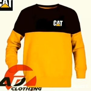 Jaket Sweater Crewneck Caterpillar Hitam Kombinasi Kuning Bahan Kain Flecee Ready Size S/M/L/XL/XXL Pemesanan Dapat Dilakukan Melalui Fitur COD Atau Bayar Ditempat