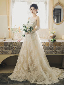 French Style Lace Light Wedding Dress Bride Minimalist Classy Tube Top Mori Style Wedding Veil Retro Small Trailing Welcome Dress