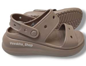 CRUSH CLOG SANDAL WANITA/CRUSH CLOG SANDAL/SANDAL WANITA (CROCS CRUSH CLOG SANDAL)