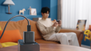 Basesu Charger Cepat GaN5 PD 20W Type C Casan Mini Kecil Fast Charging Kepala Charger Portable