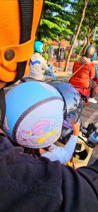 Helm Anak Bogo KACAMATA Retro Usia 2-6 Tahun Karakter