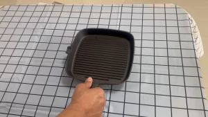 กระทะย่างสเต็ก กระทะย่างอาหาร ขนาด 24 cm กระทะปิ้งย่าง ย่างสเต๊ก ย่างเนื้อ ทําจากเหล็กหล่อ ร้อนเร็ว ทนทาน ใช้ได้กับเตาทุกประเภท