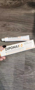 Dipomax J - Kem Bôi Trị Nấm Da Viêm Da cho Chó Mèo
