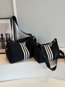 Oxford Cloth Fitness Bag Womens Fashion Sporty Satchel Crossbody Bag for Short Trips Casual Chic Style Zipper Closure