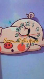 Jam Dinding Aesthetic Karakter Babi Sleep