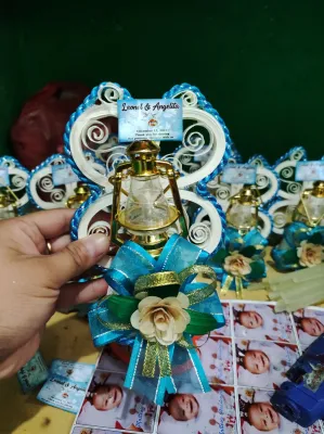 Mini Lamp souvenir in base MINIMUM OF 25PCS