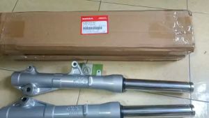 1 Cặp trước Phuộc Sh Mode 2013 ( K29 ) đời đầu Chính Hãng Honda xe không ABS màu Bạc