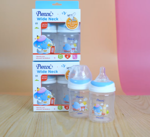 1 แถม 4 ขวด Pureen เพียวรีน PP 4 ออนซ์คอกว้าง แพ็ค2 ช้าง ลาย สำหรับน้ำเพียวรีน