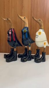 Dekorasi Aesthetic Patung Bebek Sepak Bola & Unik