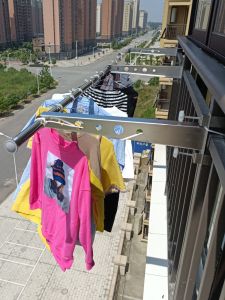Stainless Steel Clothes Drying Rack Balcony Bedding Drying Bracket High-Rise Guardrail Window Outdoor No Drilling Needed