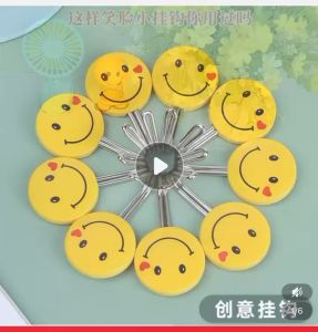 Fu billion 3pcs Strong Viscose smiley face stick hook cartoon hook dormitory does not paste hook cute wall wall hanging mini small hook
